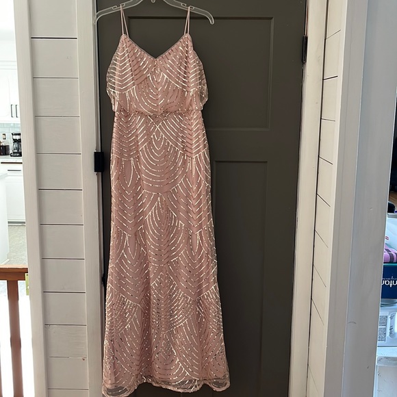Adrianna Papell size 4 rose gold sequins blush pink dress/evening gown - Picture 2 of 5